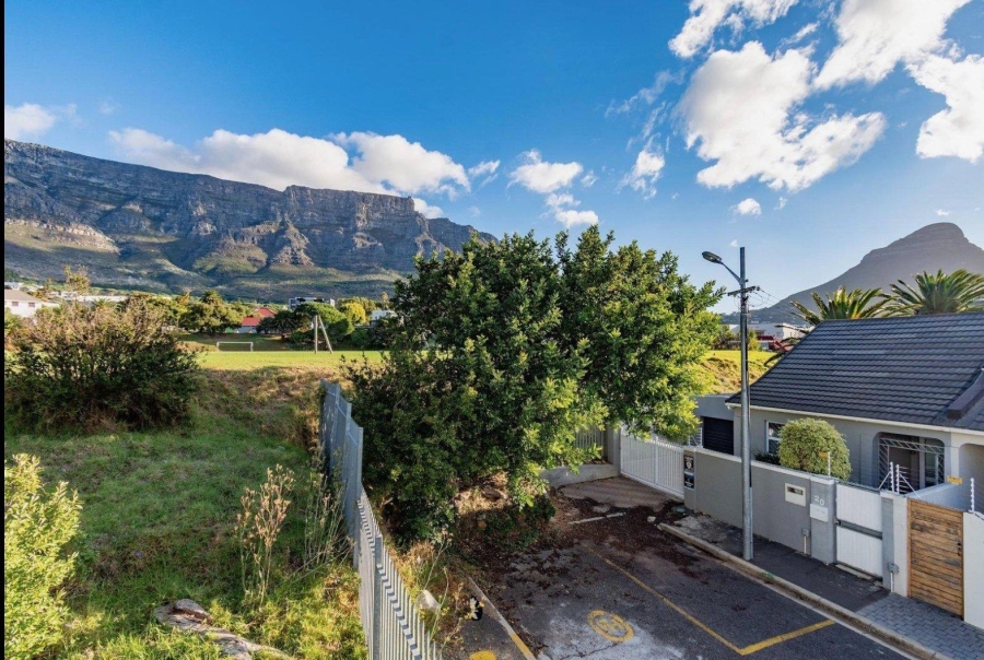 4 Bedroom Property for Sale in Vredehoek Western Cape